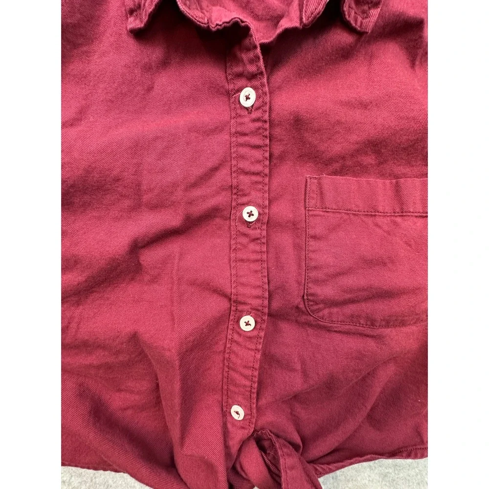 Hollister Womens Medium Burgundy Sleeveless Tie Front Button Down Cropped Shirt